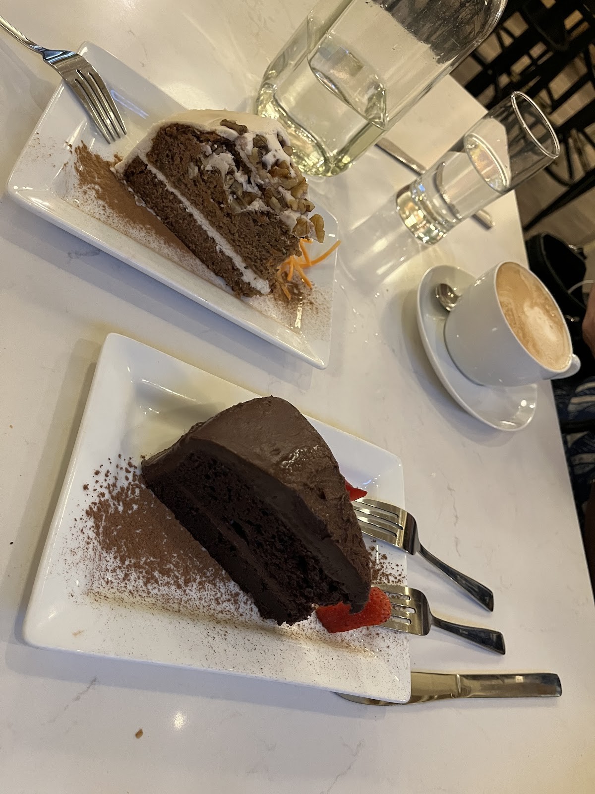 Aux Vivres Westmount: food & drinks