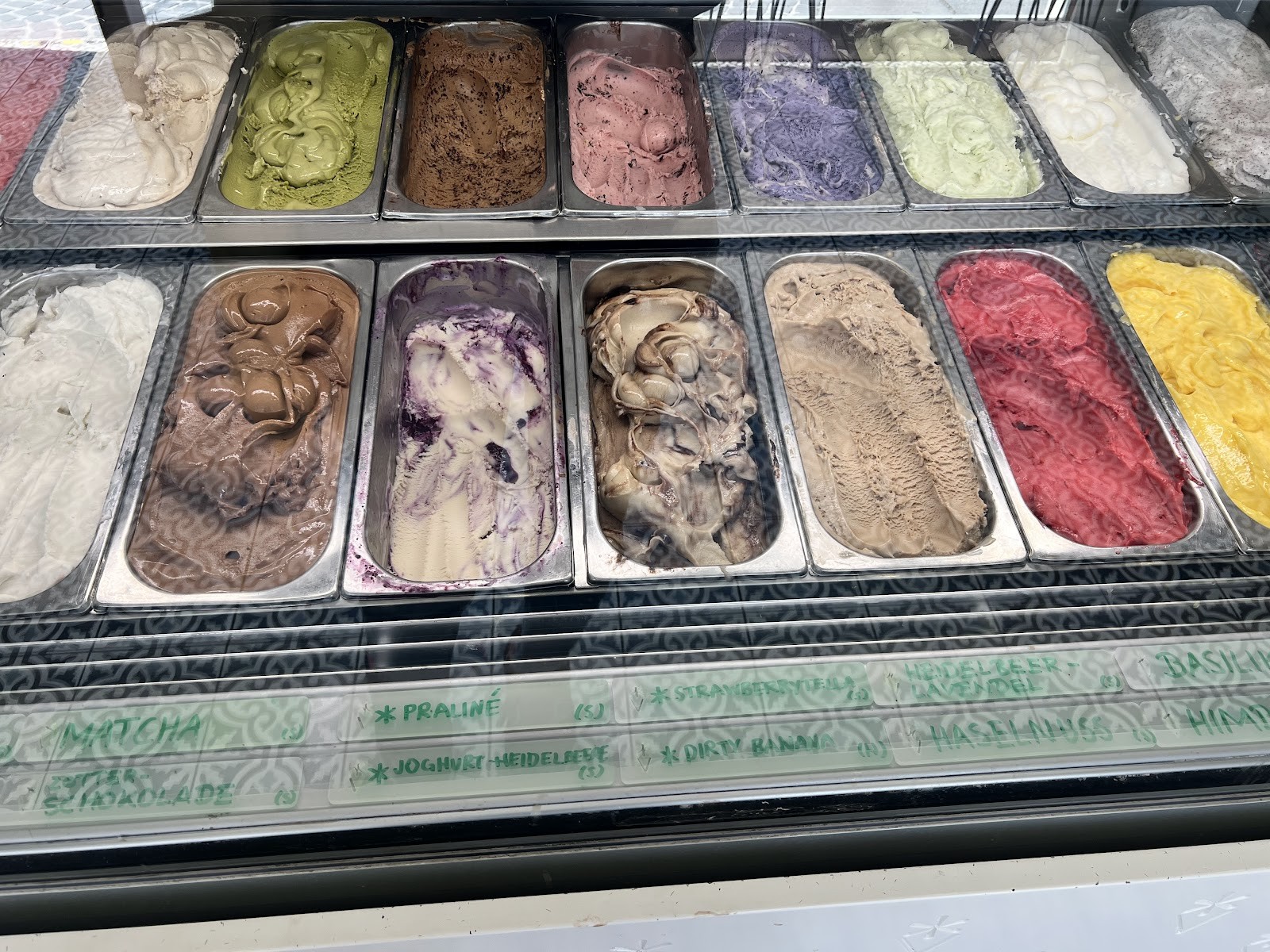 Veganista Ice Cream: food & drinks