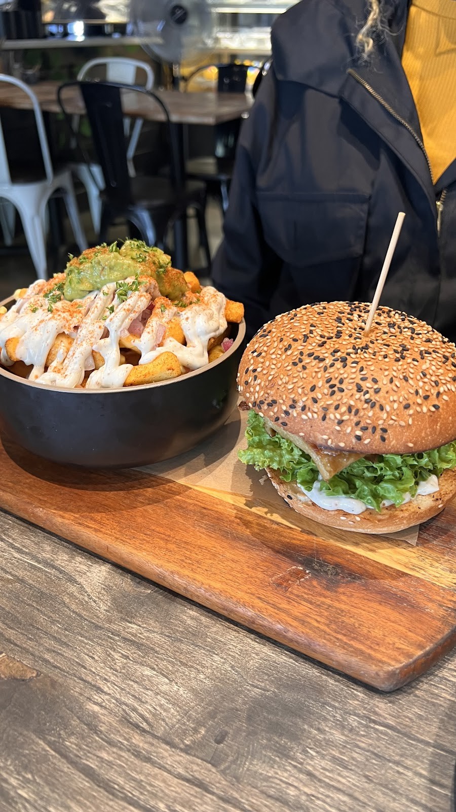 Gorilla Kitchen - 100% Vegan Plant Based Eatery: food & drinks
