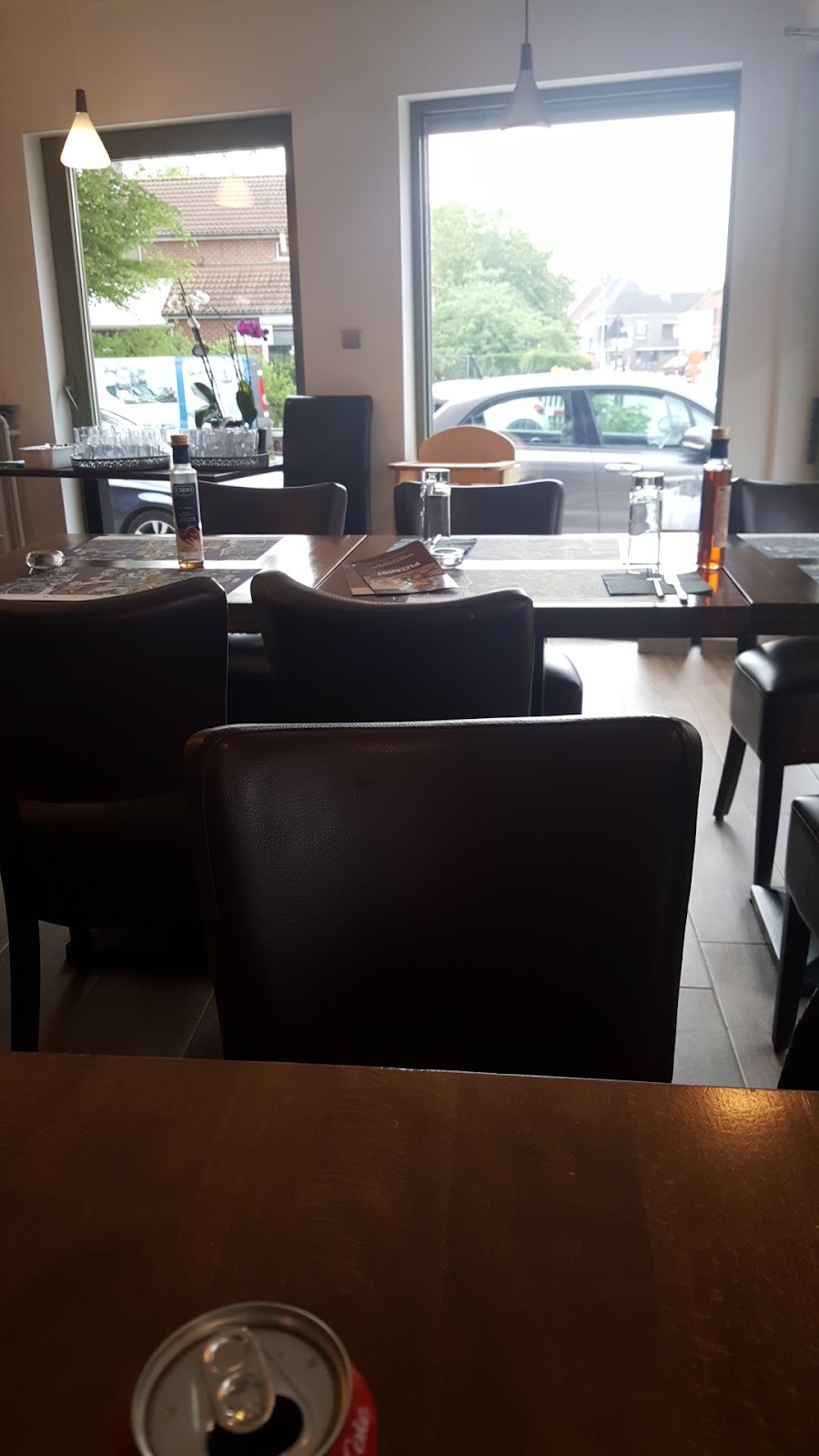 Pizzahof: the place