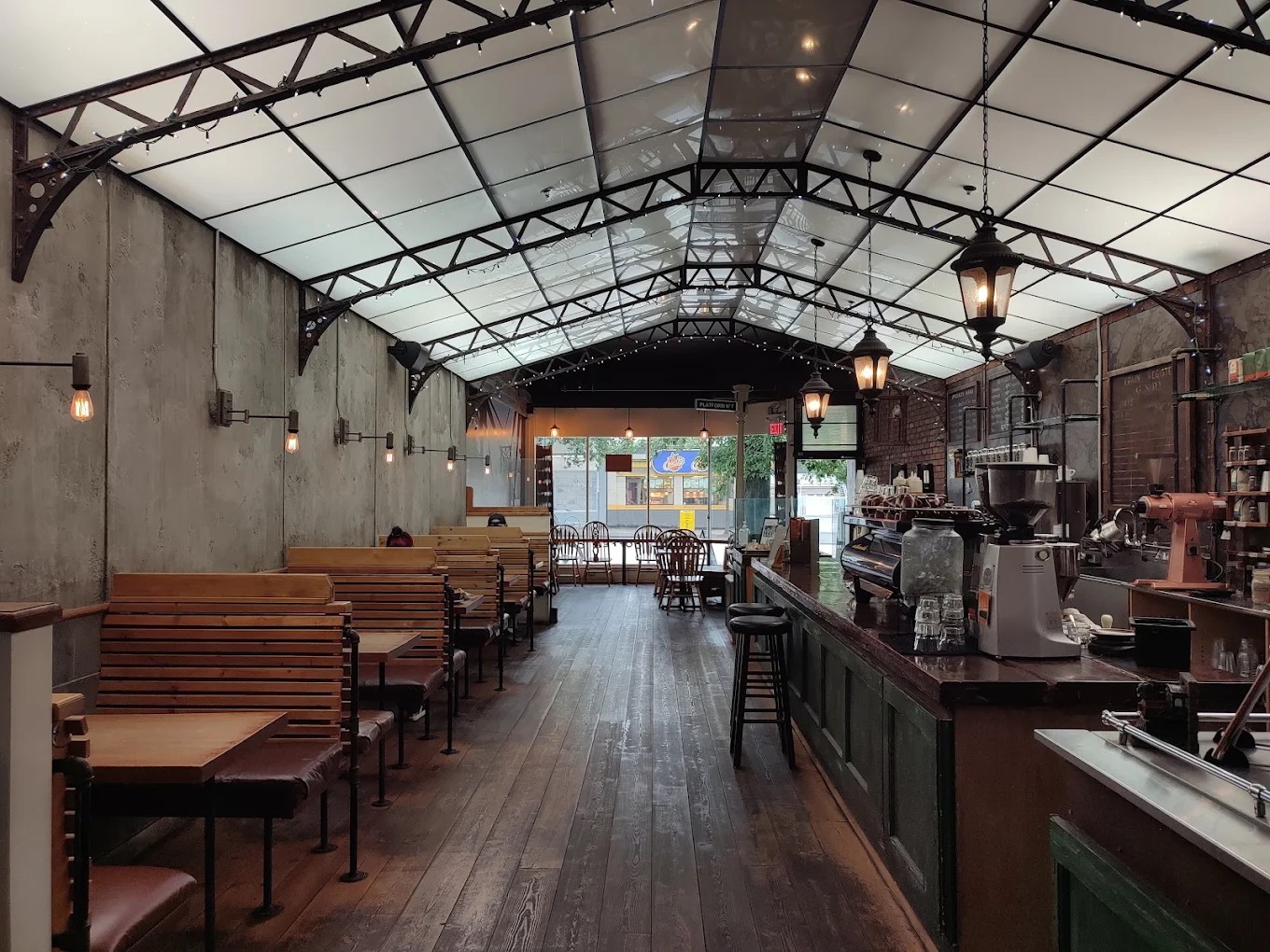 Platform 7 Coffee: the place