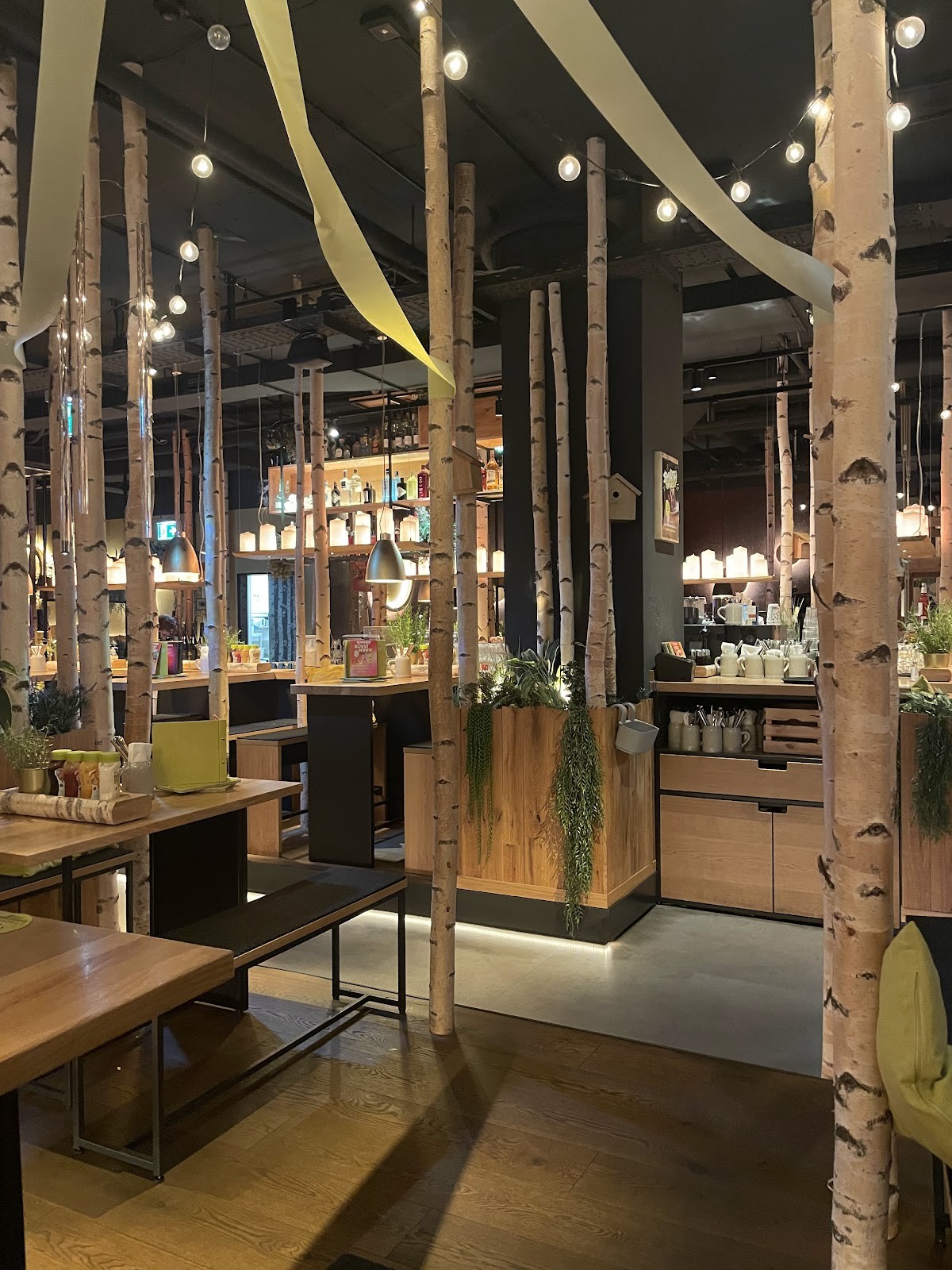 HANS IM GLÜCK - BERLIN Friedrichstraße: the place