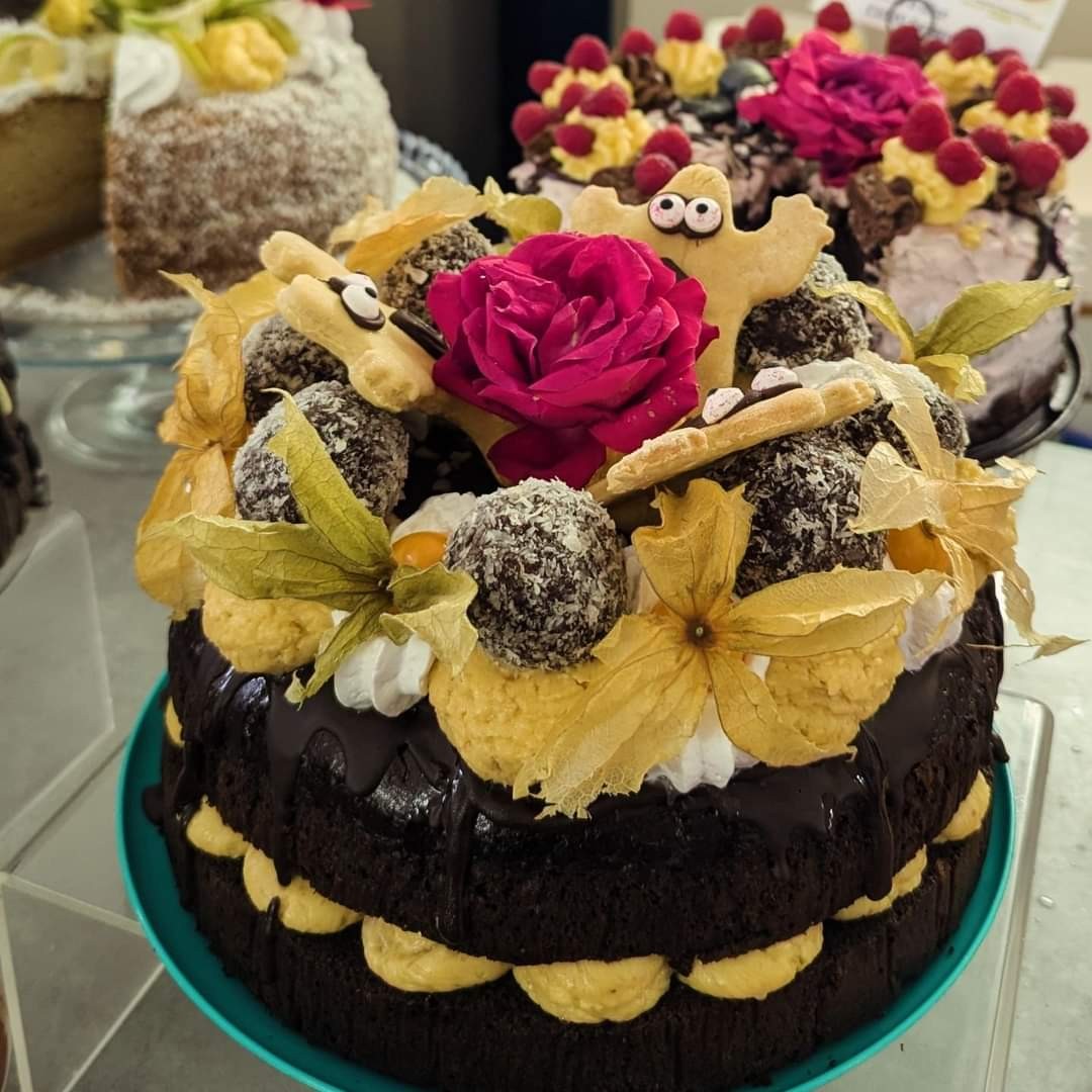 Vegan Sweet Tooth: food & drinks