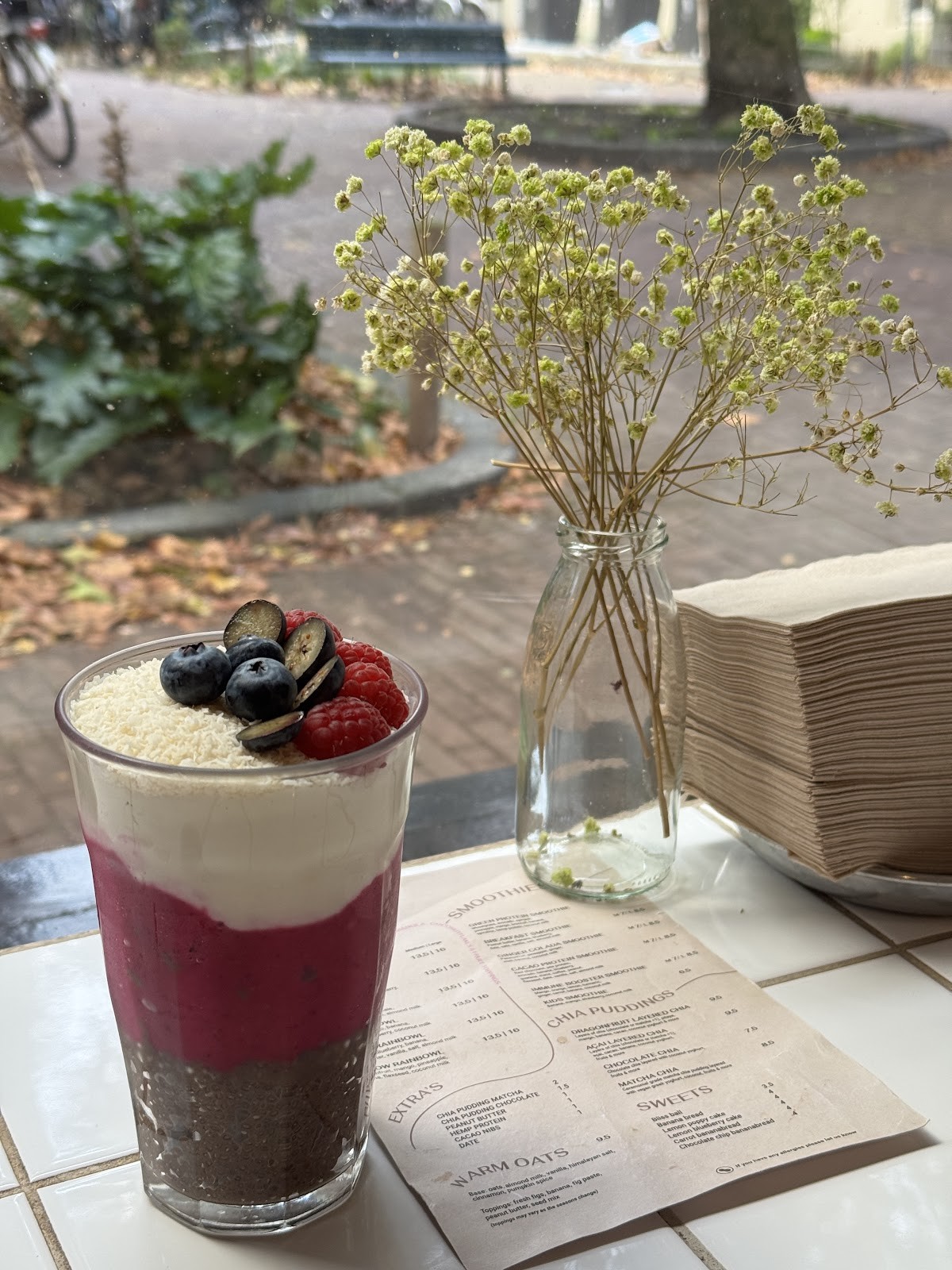 Rainbowls Amsterdam: food & drinks