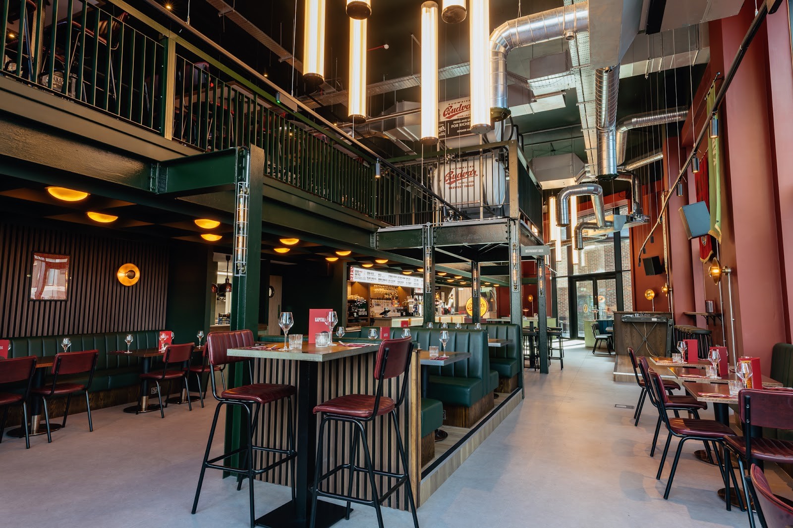 Kapital: the place