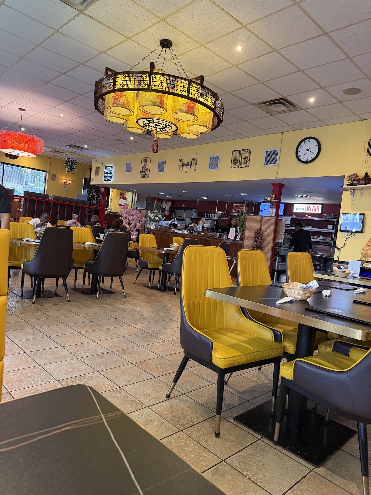 888 Pan Asian Restaurant: the place