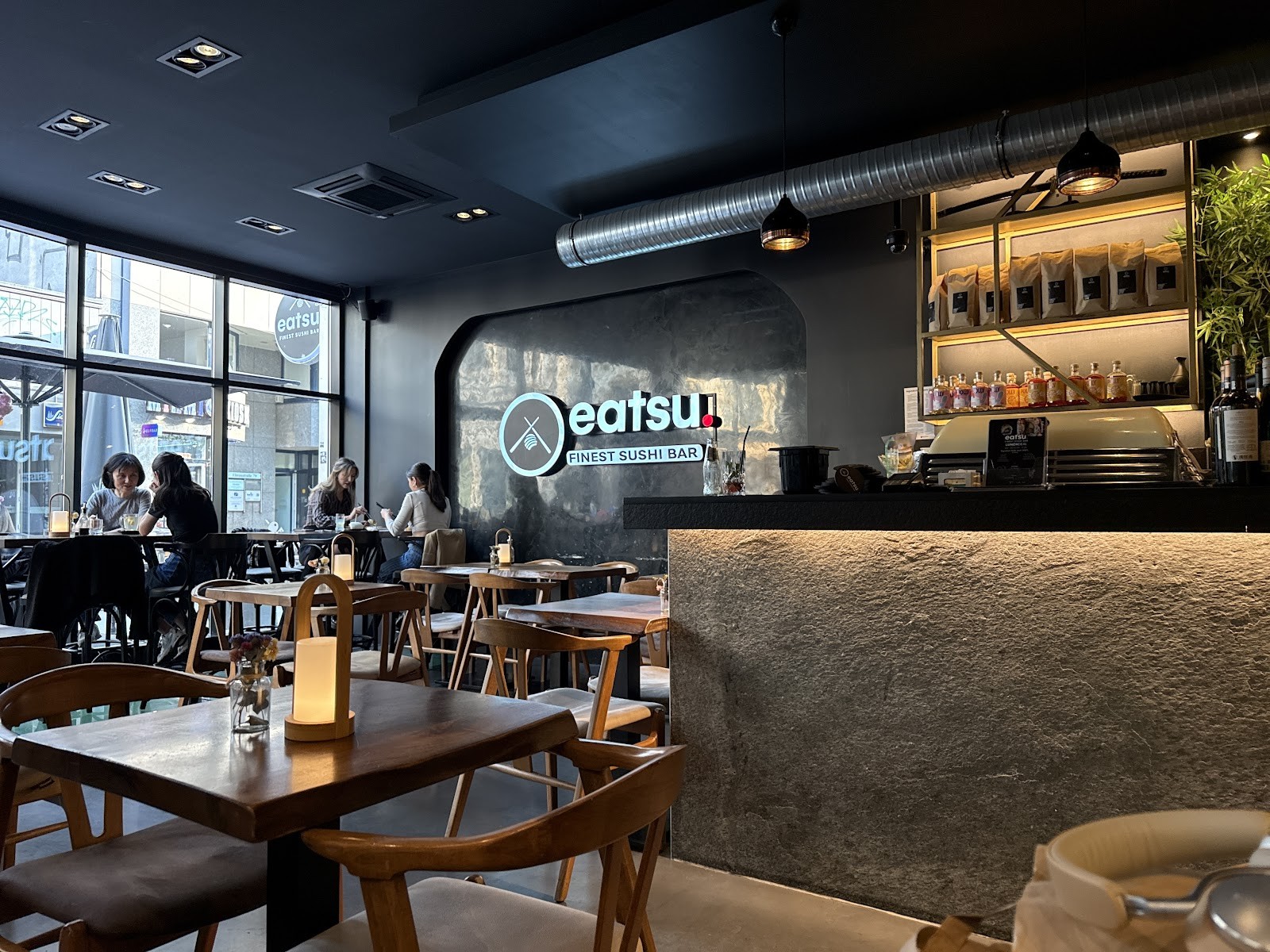 eatsu finest Sushi Bar: the place