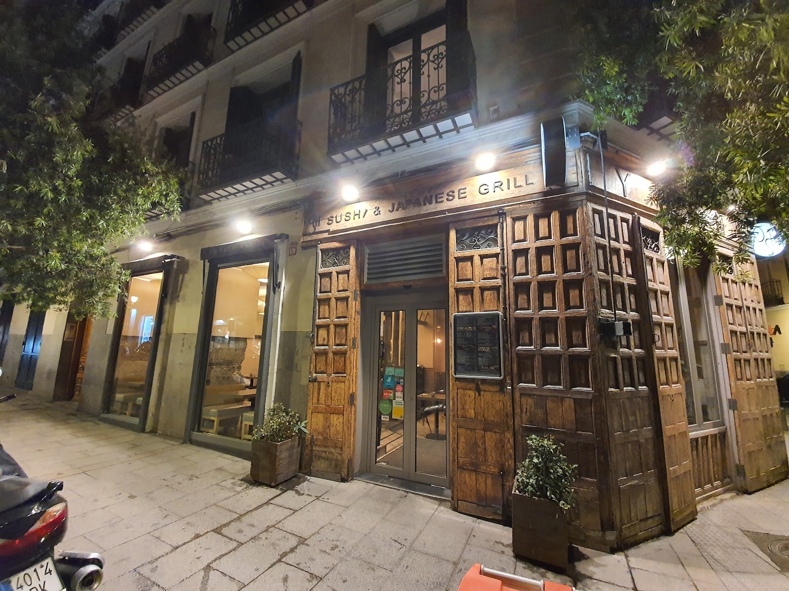 Yoshi - Sushi & More: the place