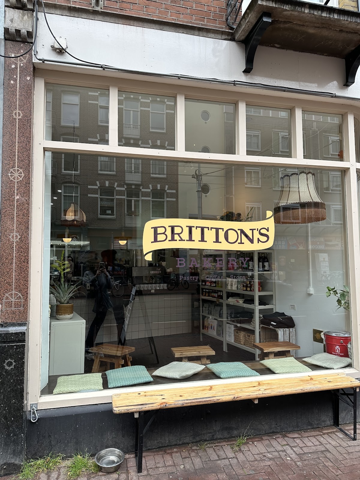 Brittons Bakery and Cakery: the place