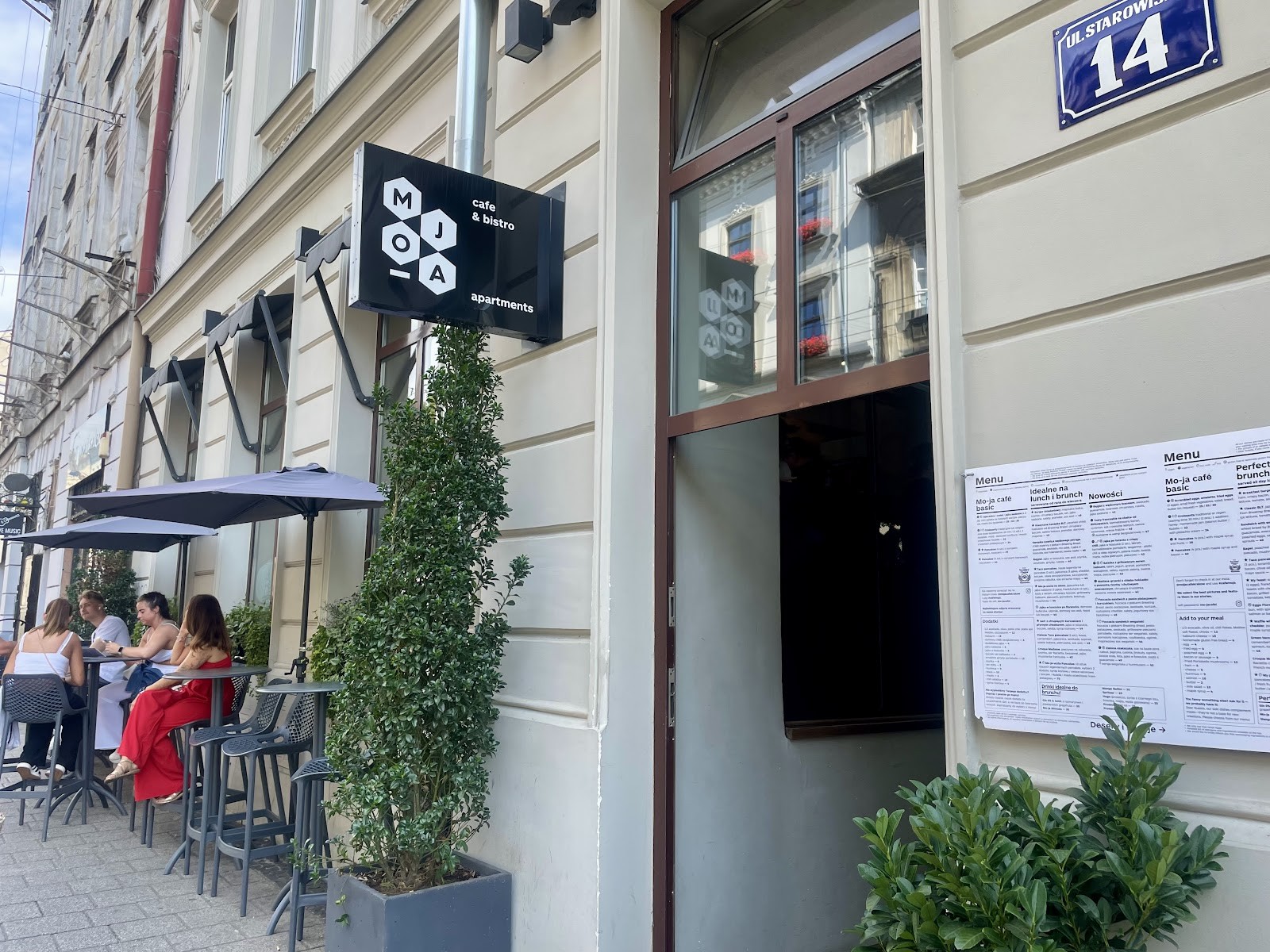 Mo-ja café: the place
