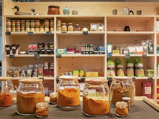 Olive-Ladencafe - “Bistro-Restaurant cafe und Bio Laden”: the place