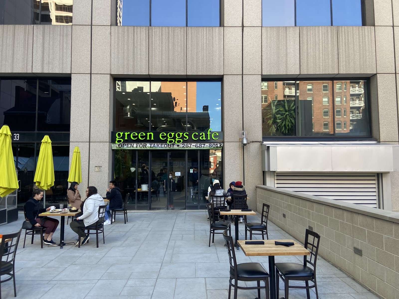 Green Eggs Café: the place