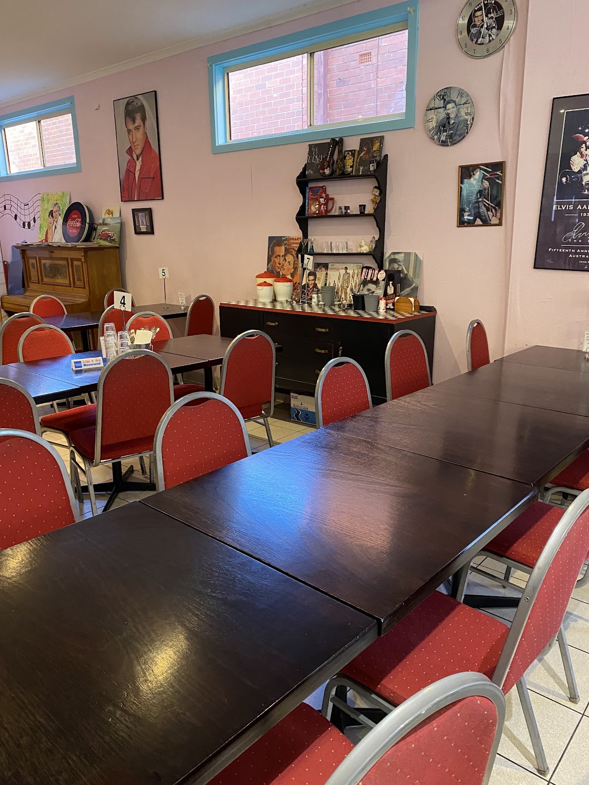 CJ's Pizza Cafe: the place