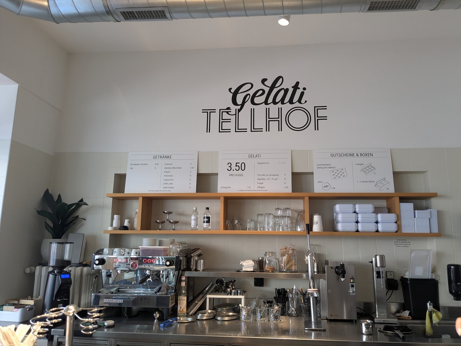 Gelati TELLHOF: the place
