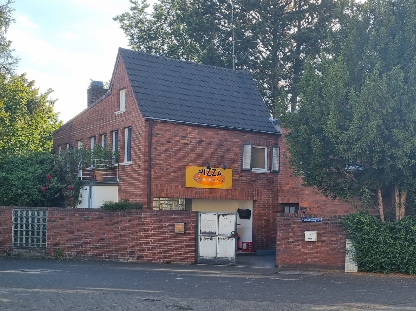 Pizza Company: the place