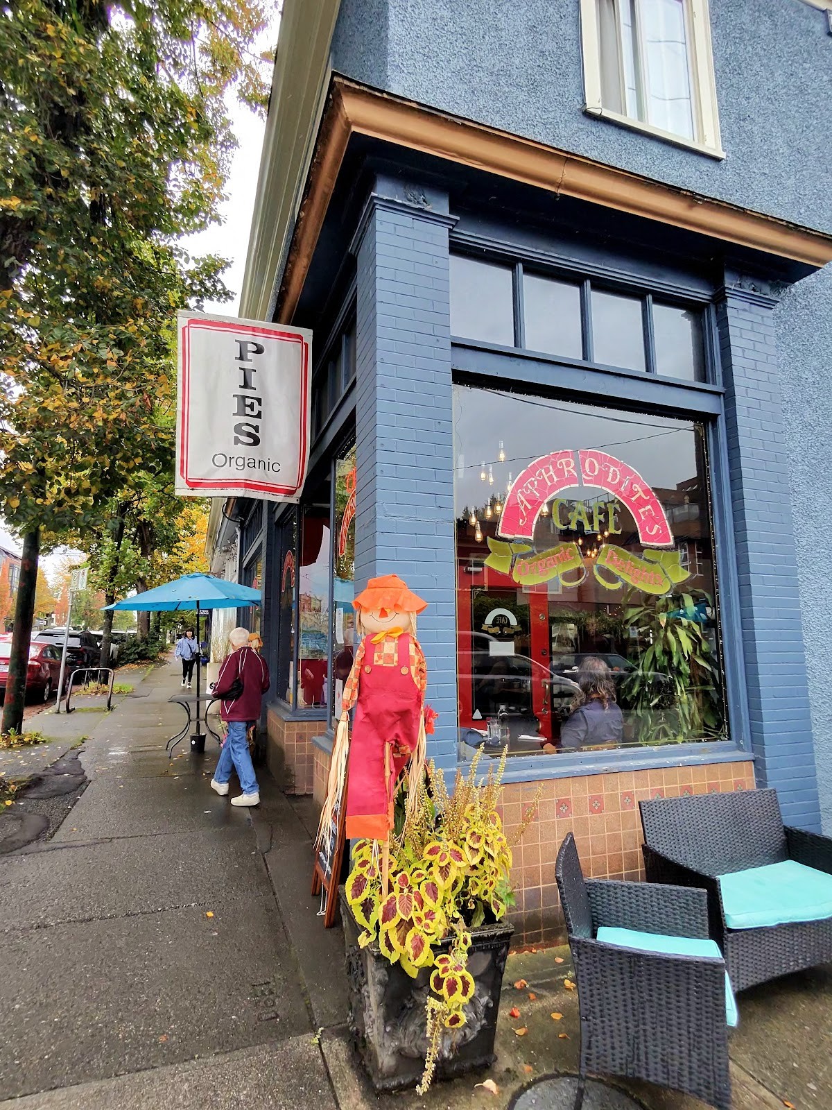 Aphrodite's Organic Pie Shop: the place