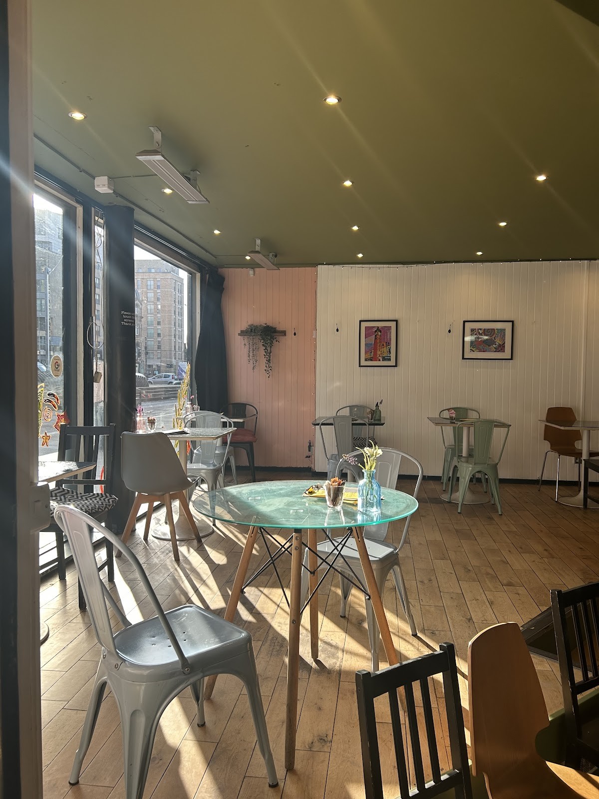 Rose & Grants Cafe: the place