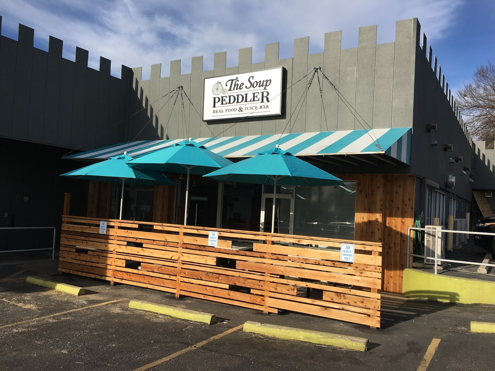 Soup Peddler Real Food & Juice Bar: the place