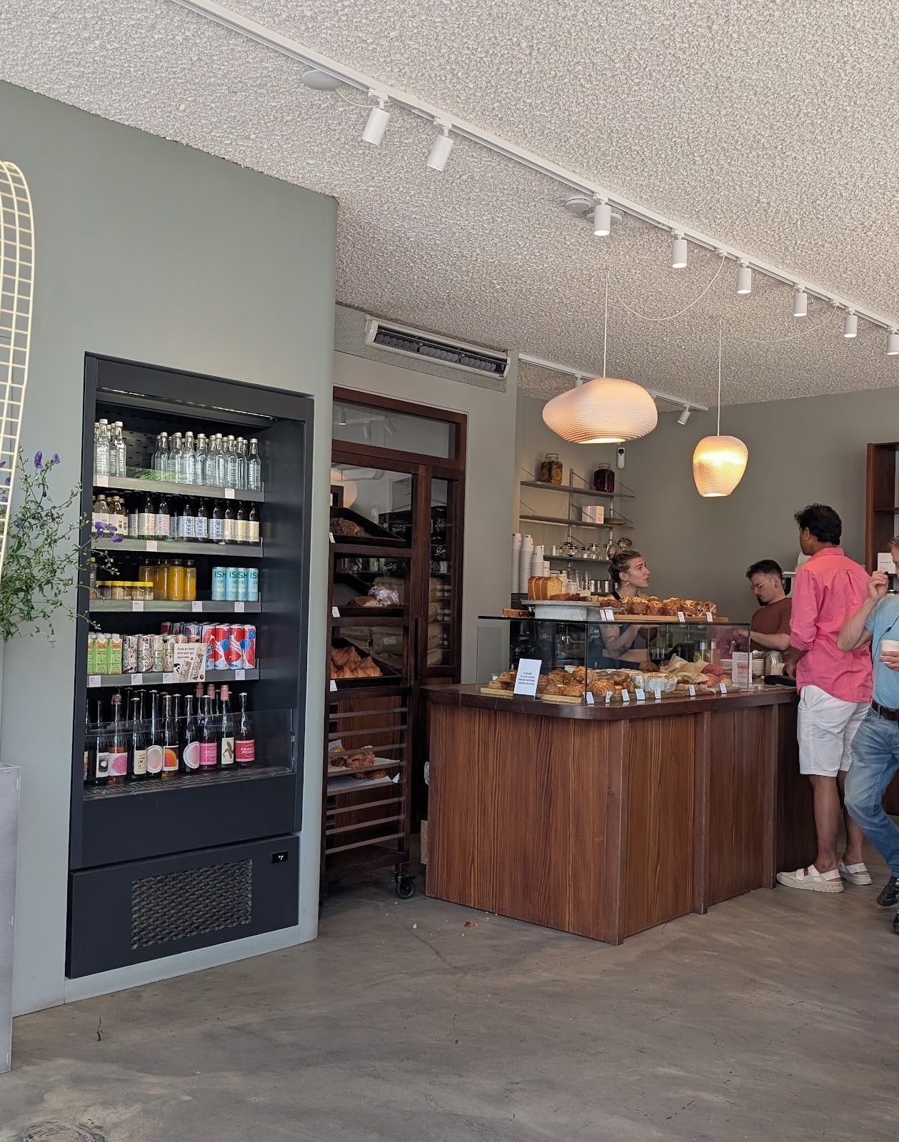 SAINT-JEAN Deli: the place
