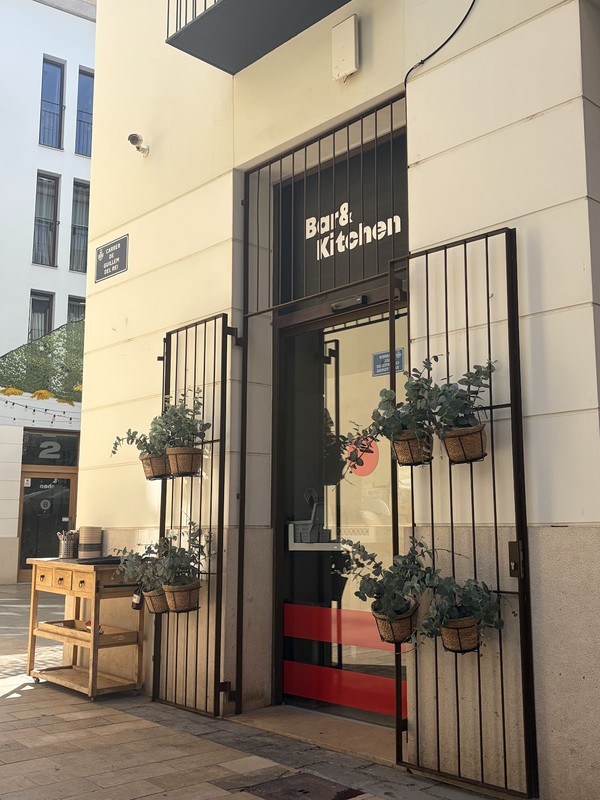 Bar & Kitchen: photo