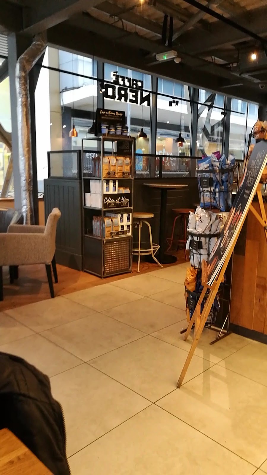Caffè Nero: the place