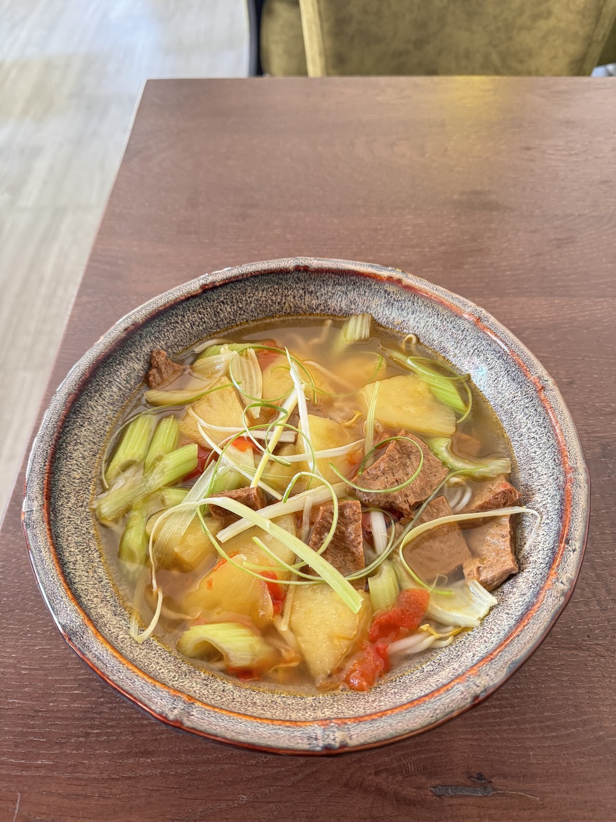 Mong Mo: food & drinks