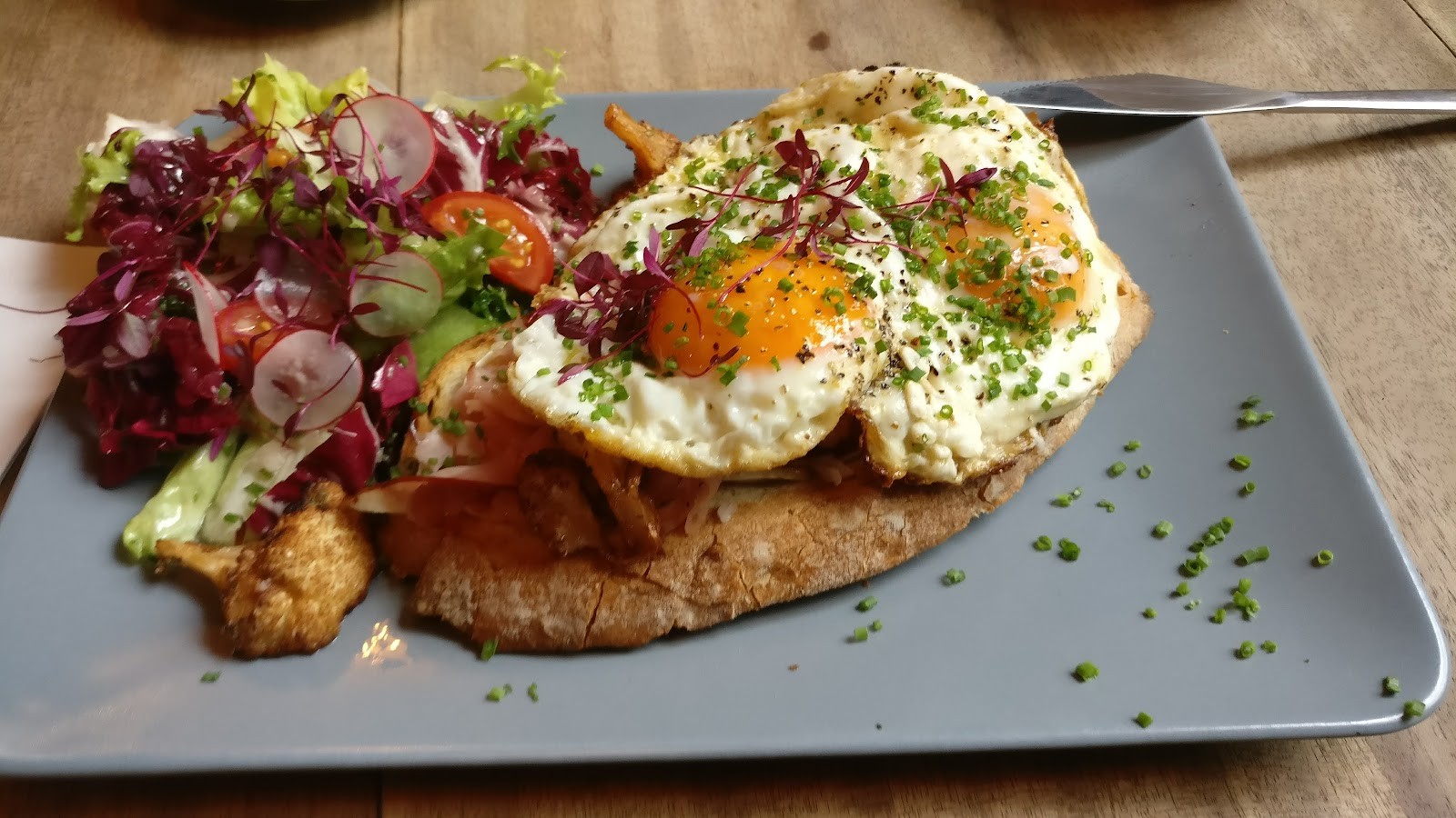 The Glad Cafe CIC: food & drinks