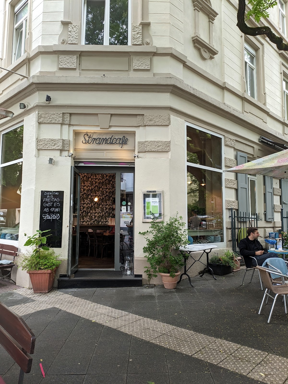 Strandcafé: the place