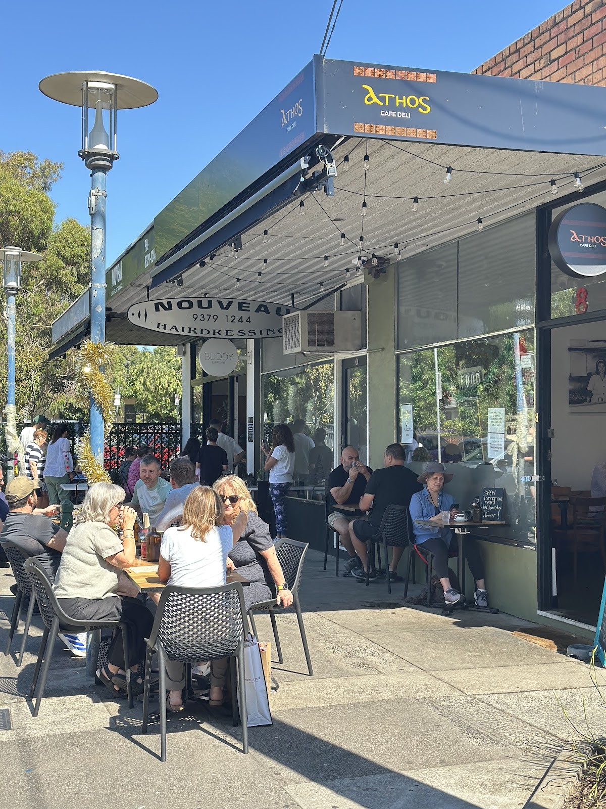 Athos Cafe Deli: the place