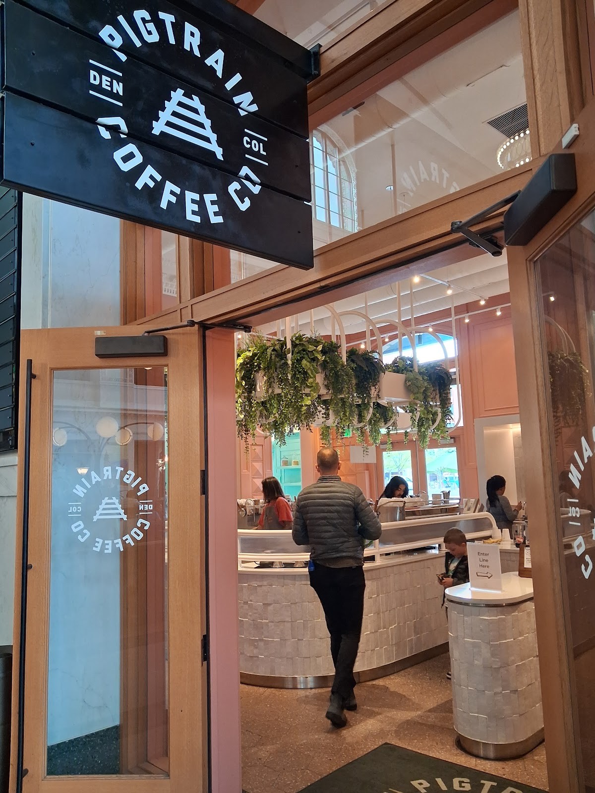 Pigtrain Coffee Company: the place