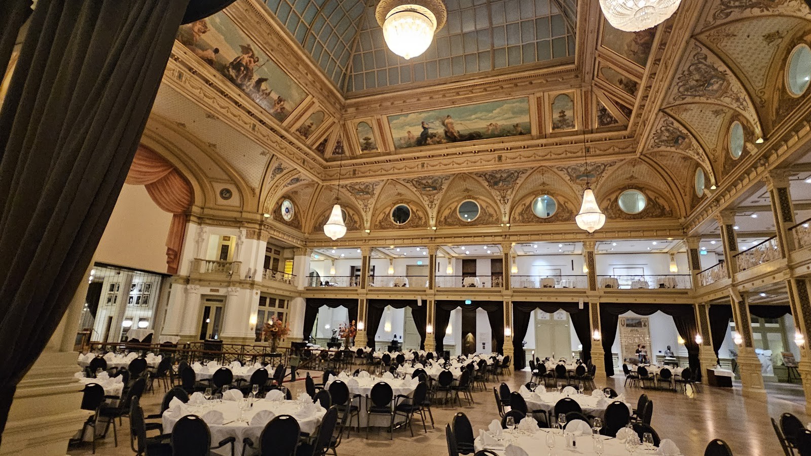 t Zusje Kurhaus: the place
