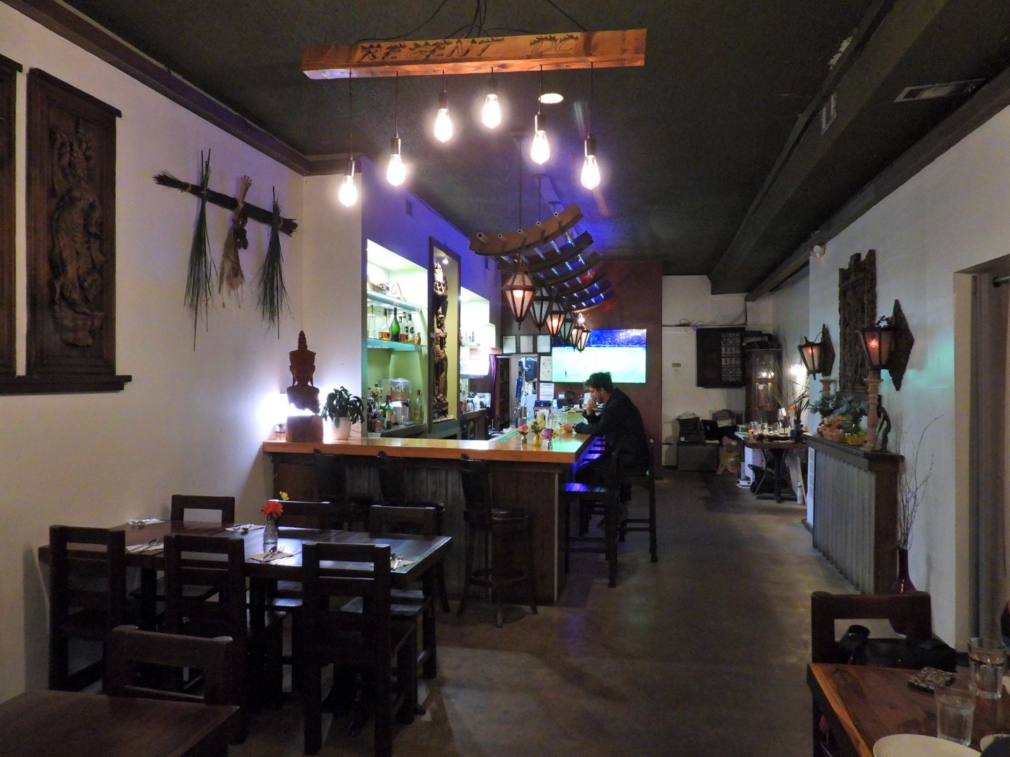 The Regent Thai Cusine: the place