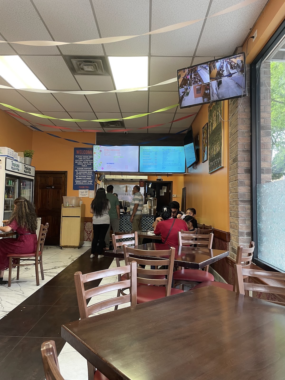 Hillside Dosa Hutt: the place