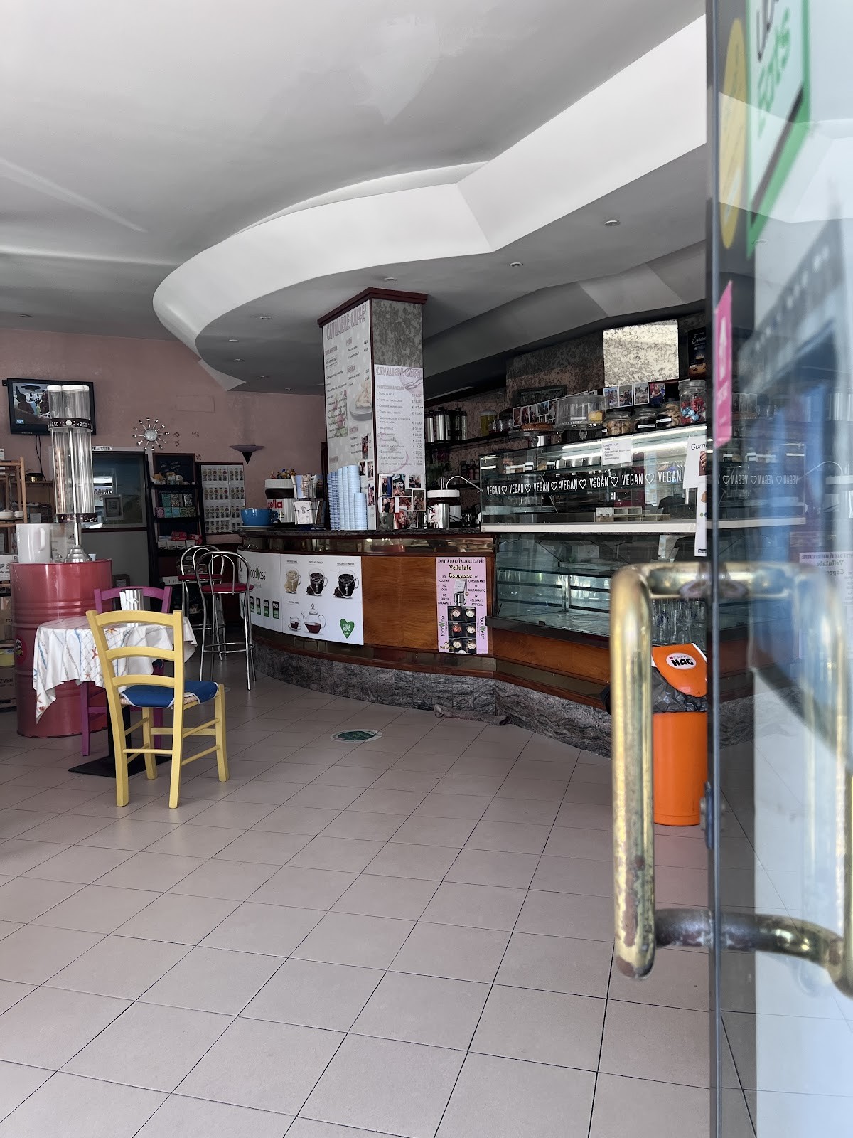 Cavaliere Caffe' Di Arlia Francesca Roma: the place