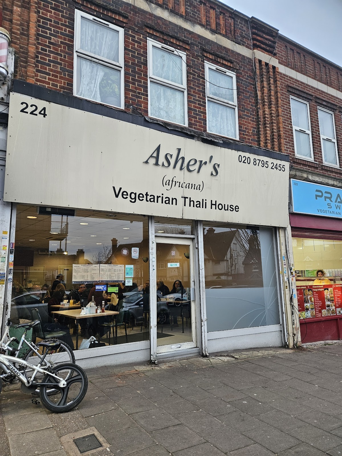 Asher's Africana Pure Vegetarian Restaurant: the place