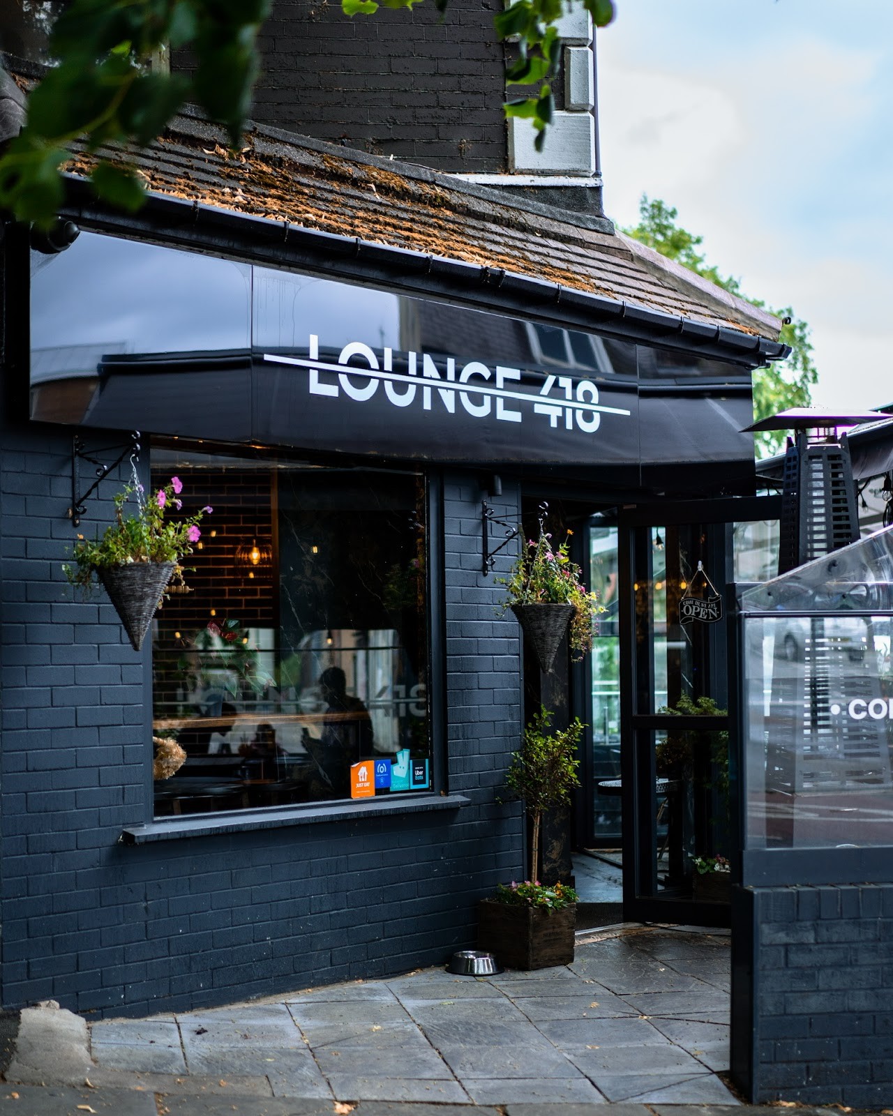 Lounge418: the place
