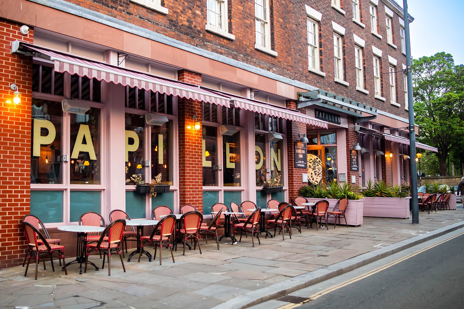Papillon - Hope Street: the place