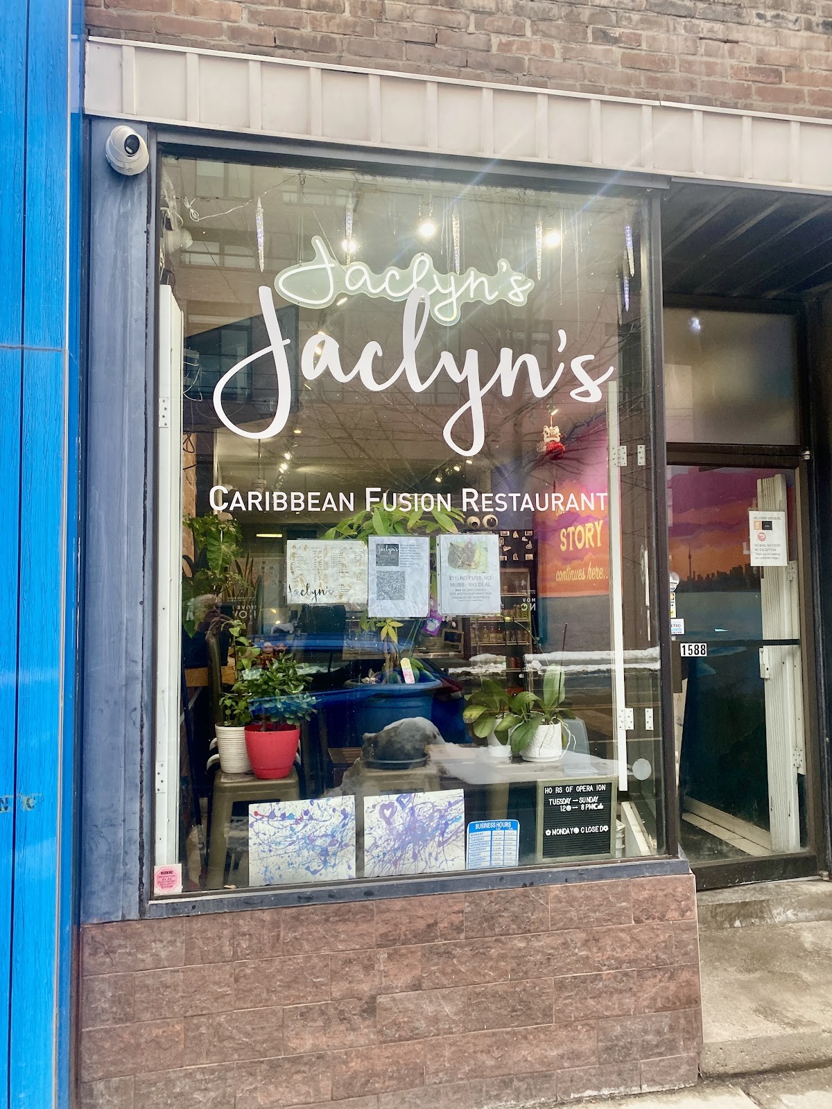 Jaclyn's | Caribbean Fusion Restaurant: the place