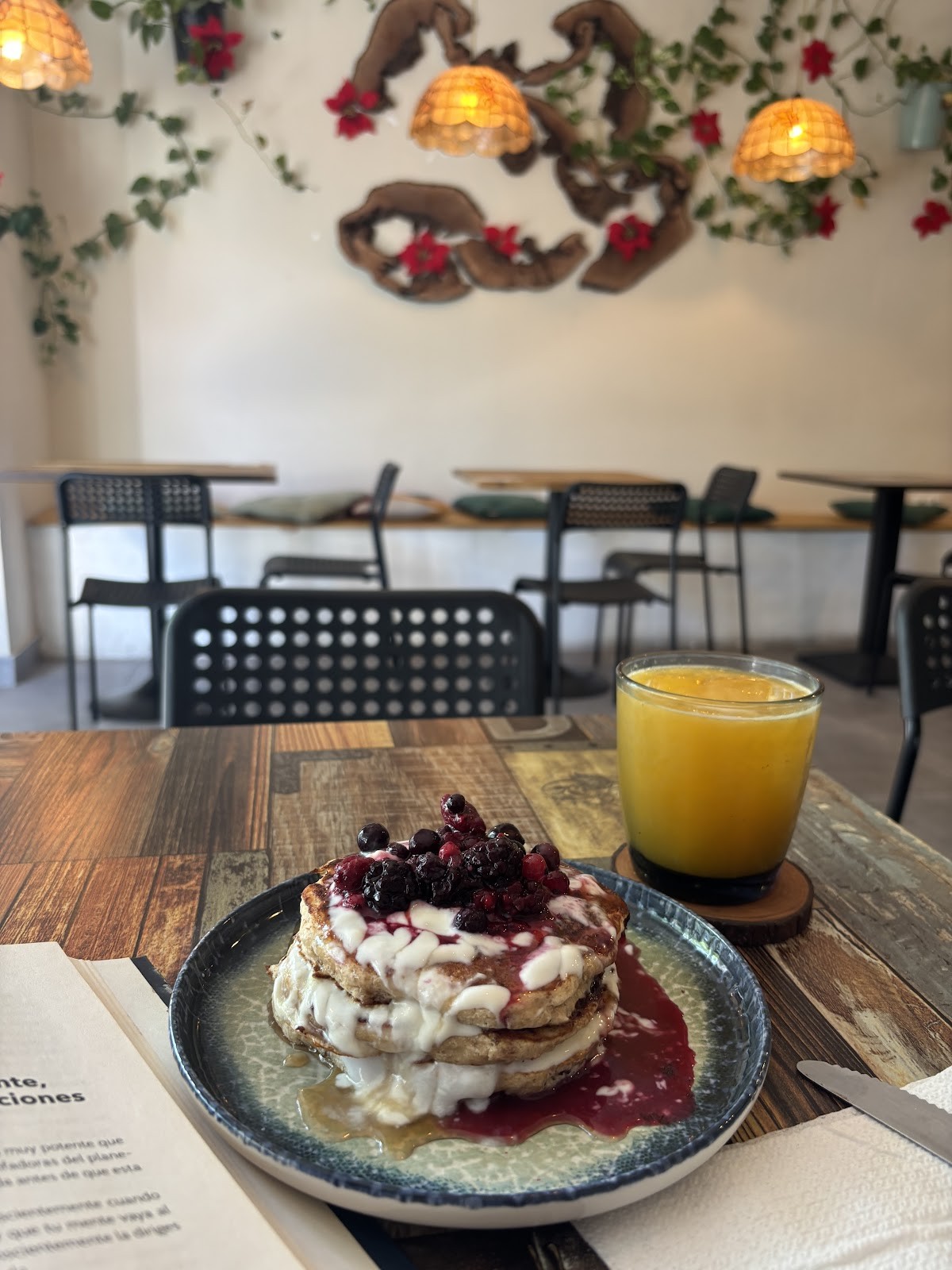 Fronda Café: food & drinks