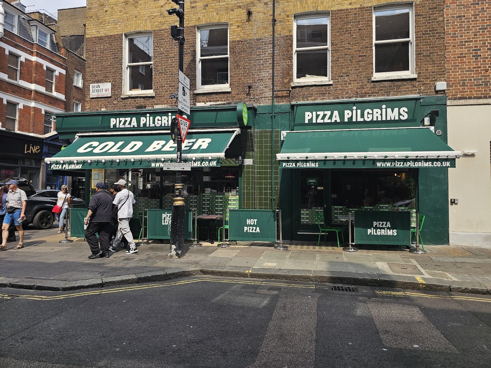 Pizza Pilgrims Soho: the place