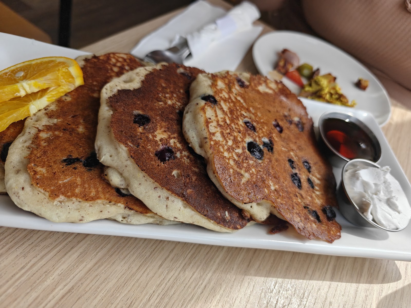 Lettuce Love Café: food & drinks