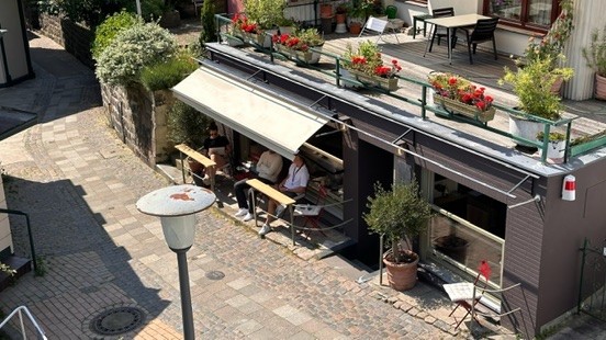 Marmalade Café & Bar: the place