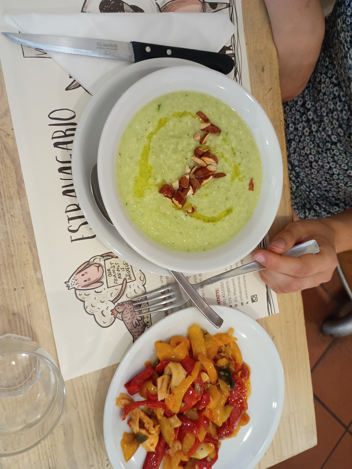 Estravagario: food & drinks