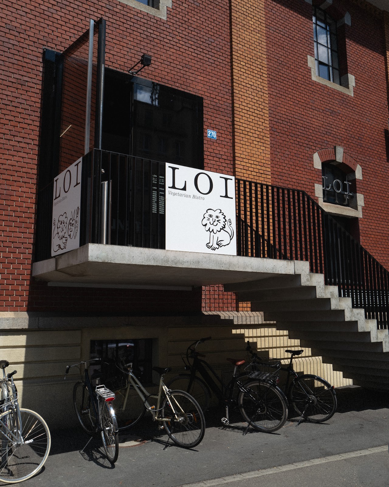 LOI - Vegetarian Bistro: the place