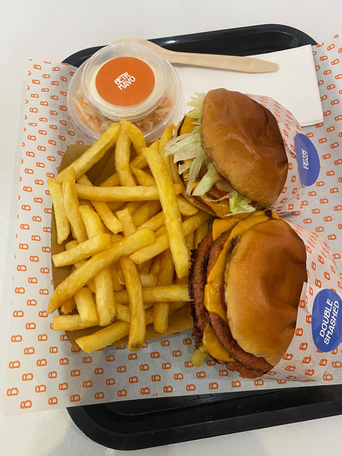 BETR Burger: food & drinks