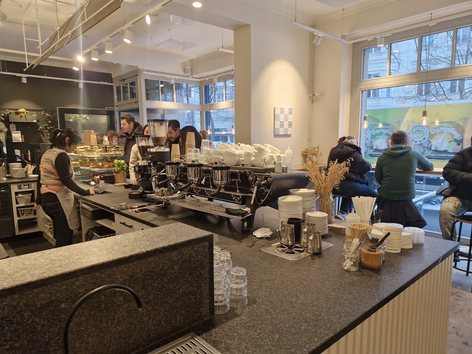 cafe neundrei: the place