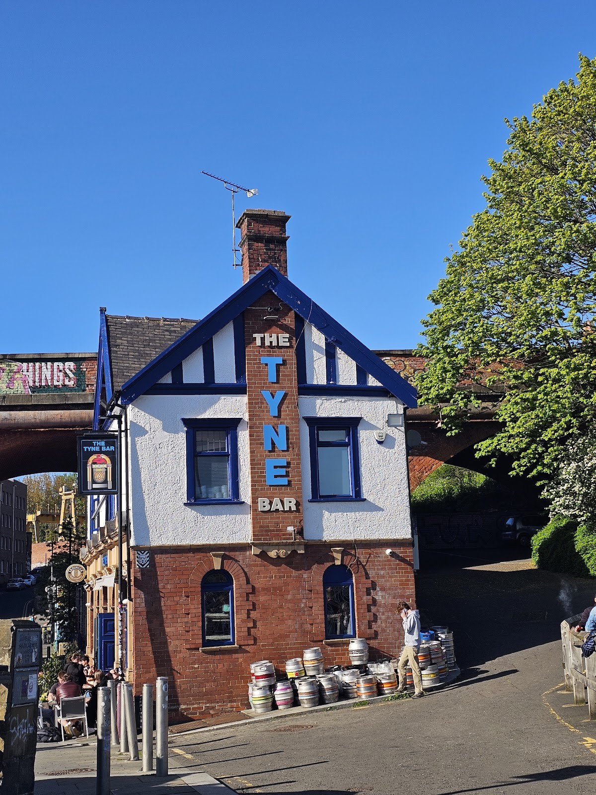 The Tyne Bar: the place