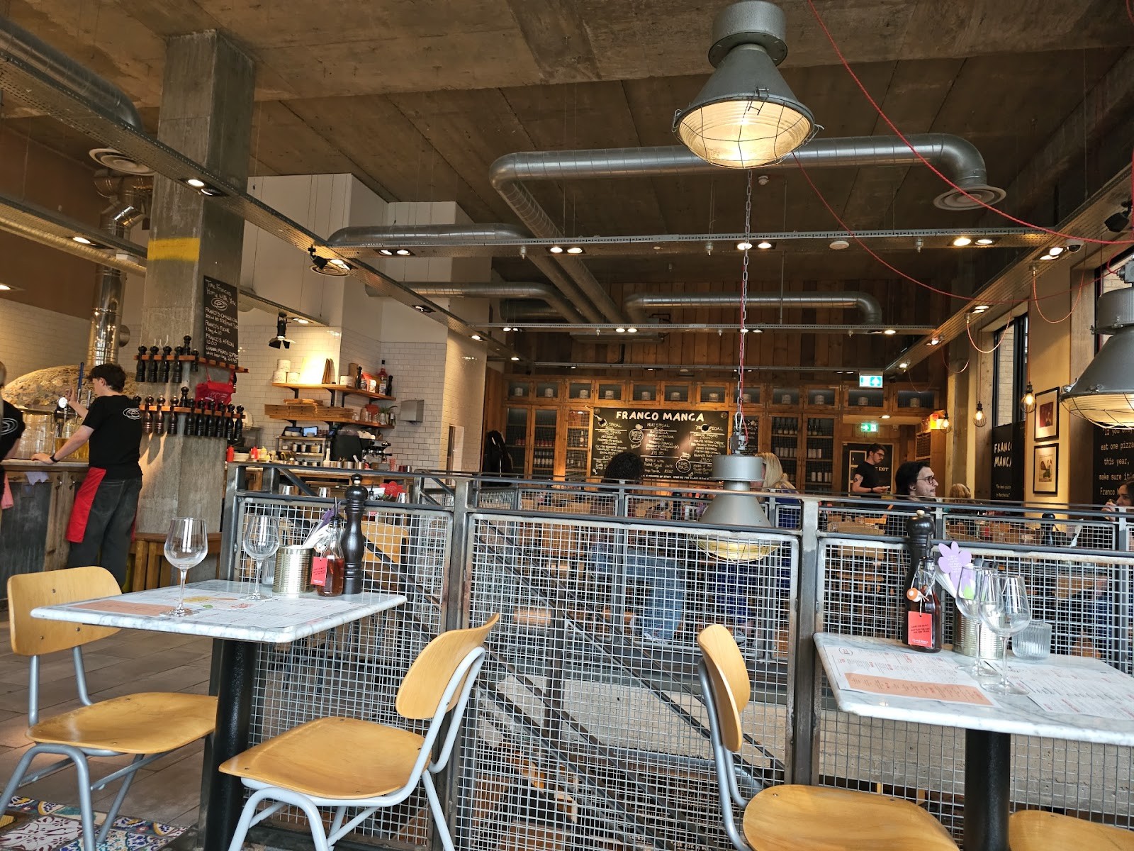 Franco Manca Piccadilly Gardens Manchester: the place