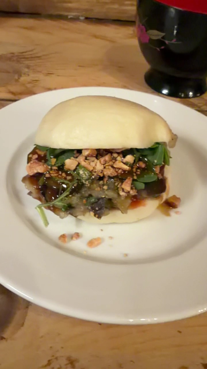 Luckyman Kitchen: food & drinks