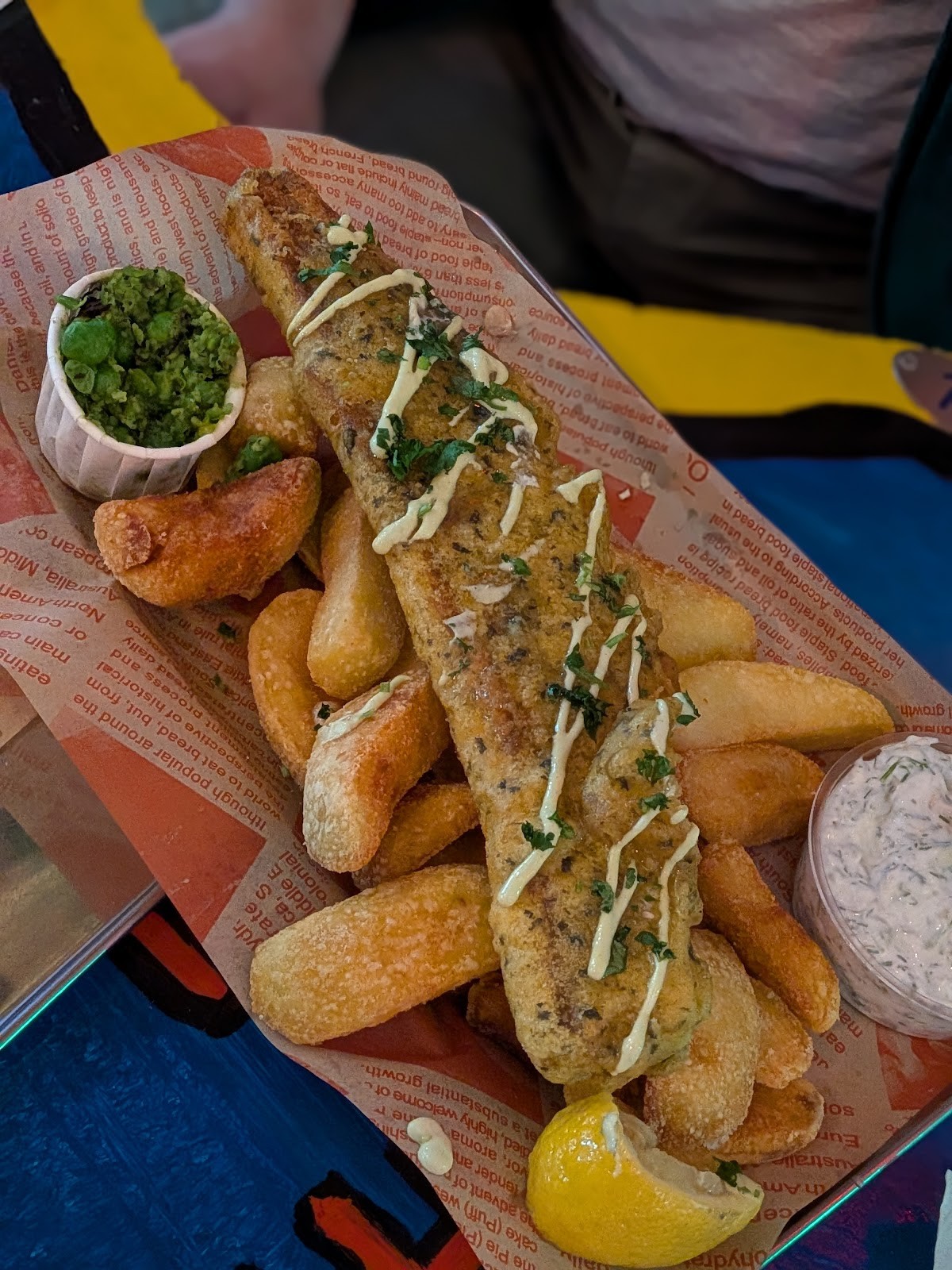 The Happy Fish: food & drinks